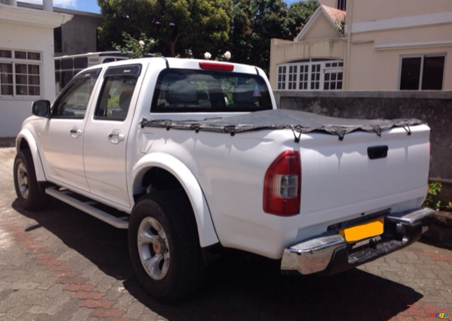 2004' Isuzu D-Max photo #4