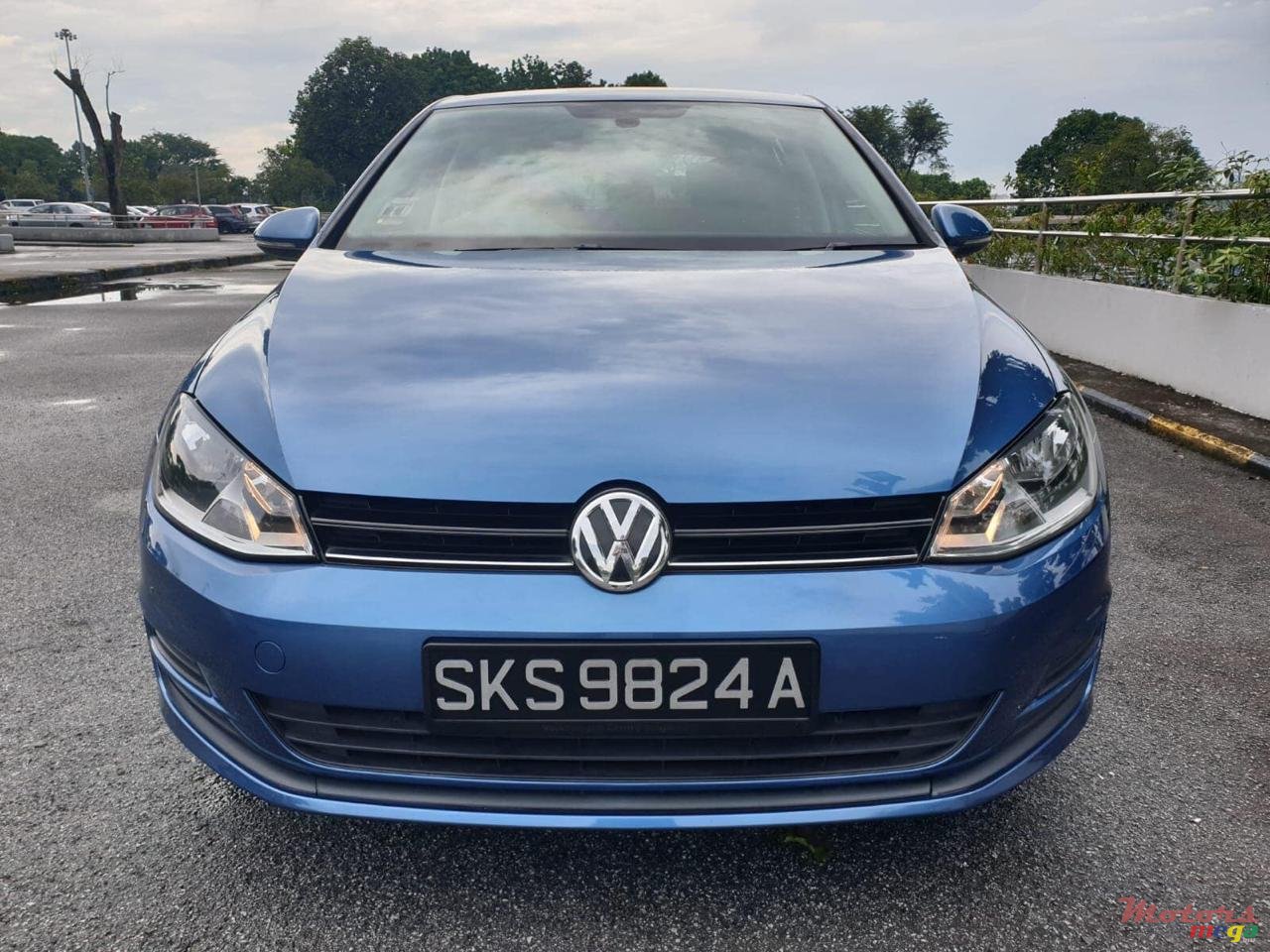 2015' Volkswagen Golf photo #5