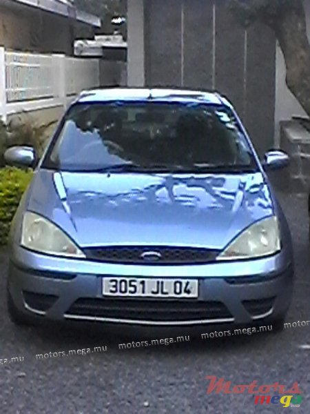 2004' Ford Focus photo #1