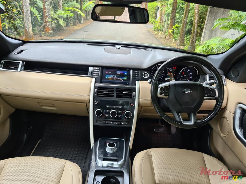 2015' Land Rover Discovery Sport Automatic photo #6