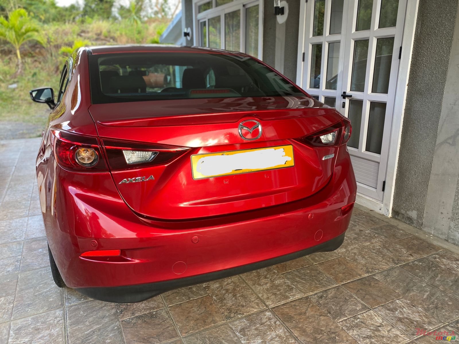 2014' Mazda Axela photo #2