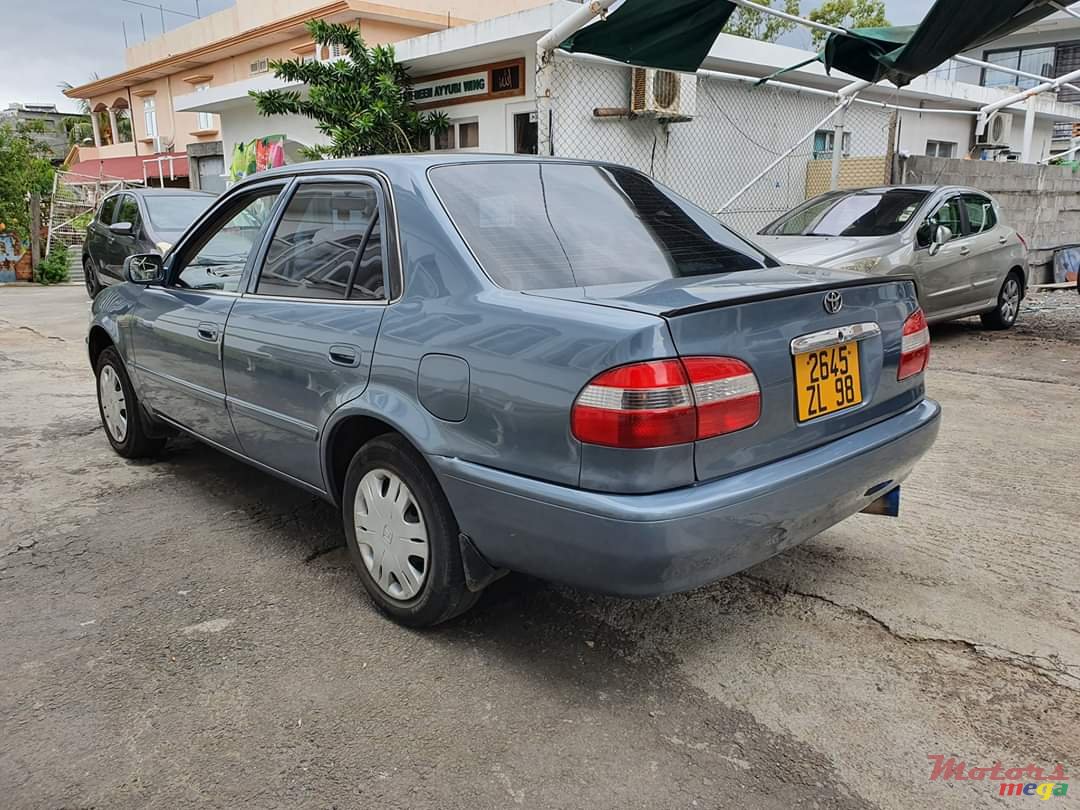 1998' Toyota photo #3