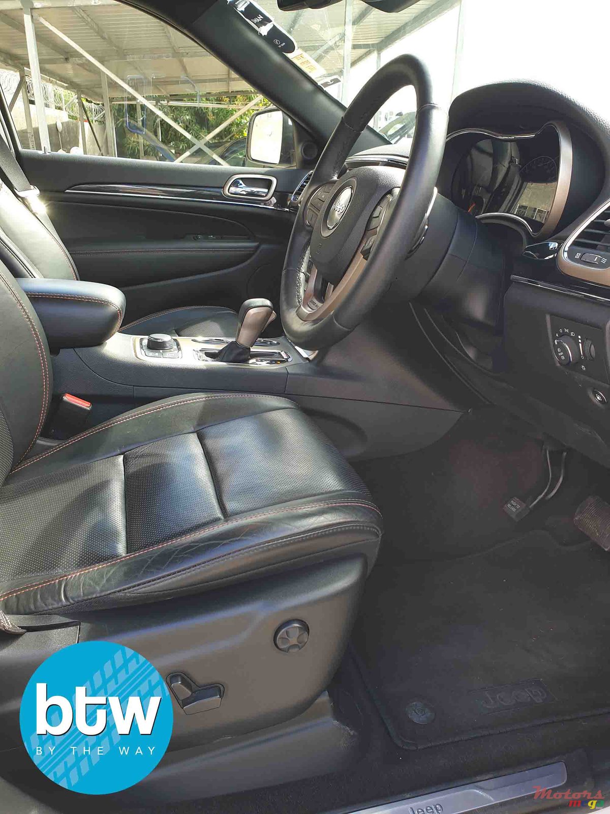 2017' Jeep Grand Cherokee 75th Anniversary Package V6 photo #6