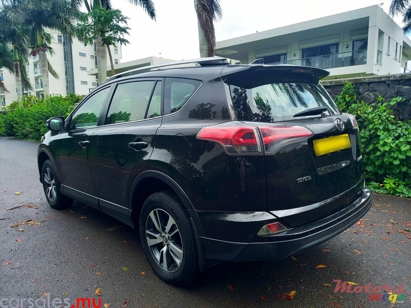 2016' Toyota RAV4 2.0 photo #3