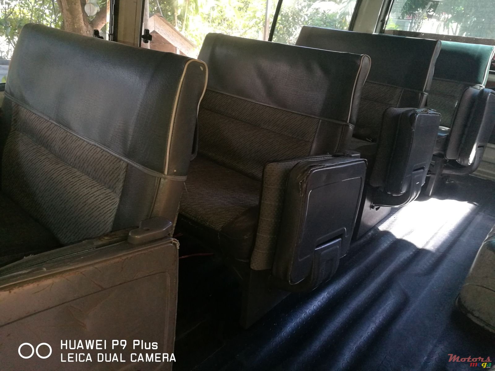 2000' Nissan Pickup photo #1