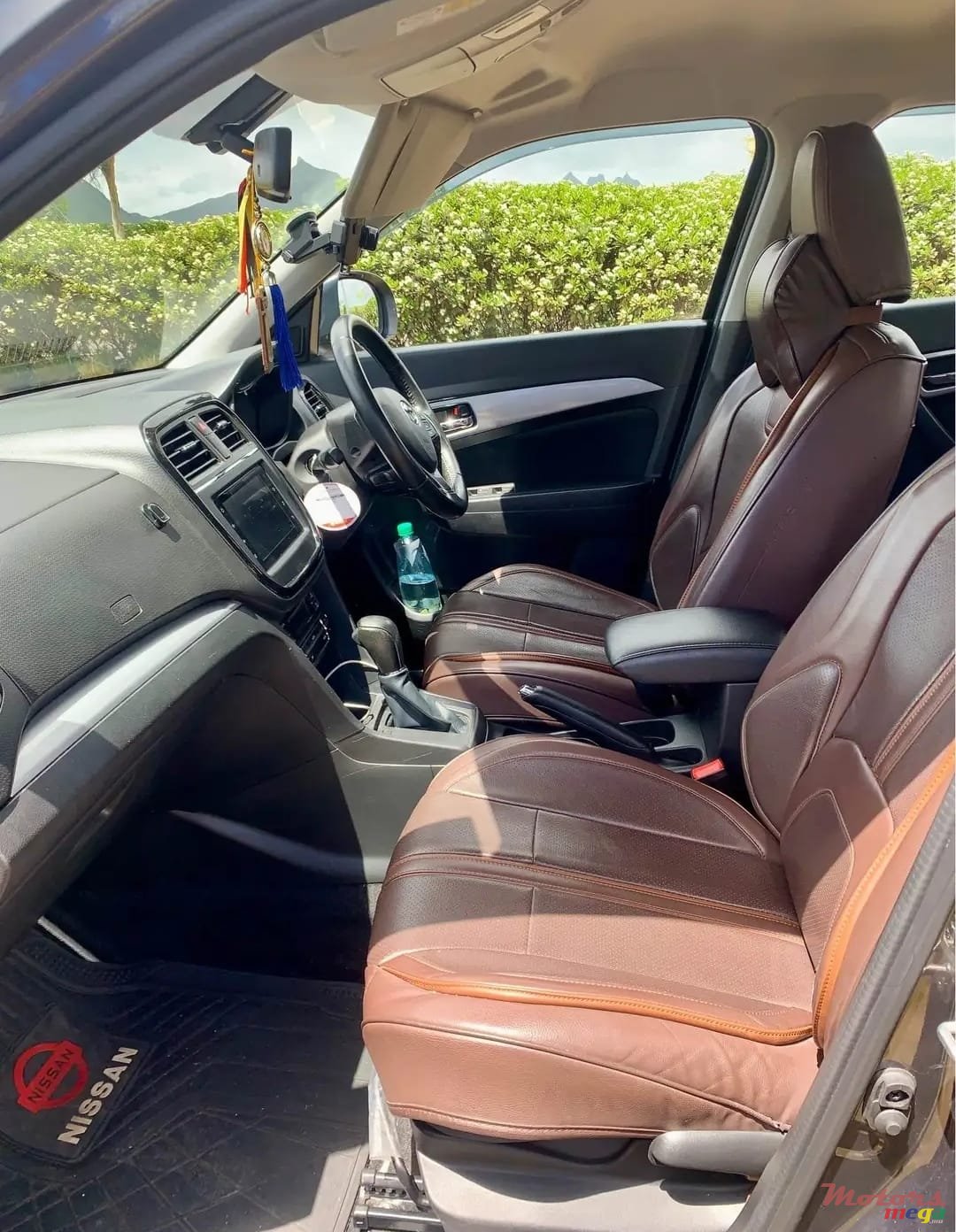 2022' Toyota Urban Cruiser photo #6