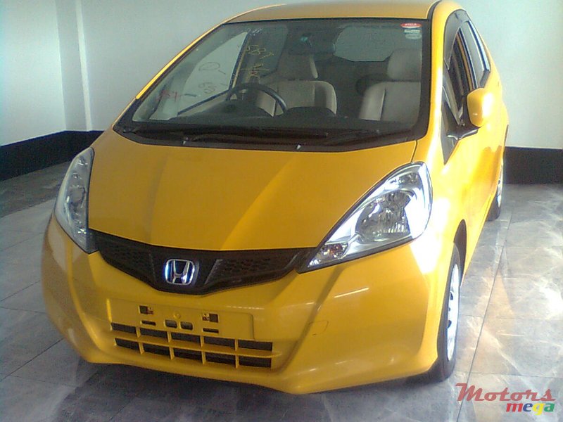 2012' Honda Fit photo #1