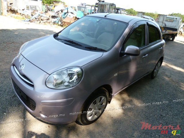 2011' Nissan photo #1