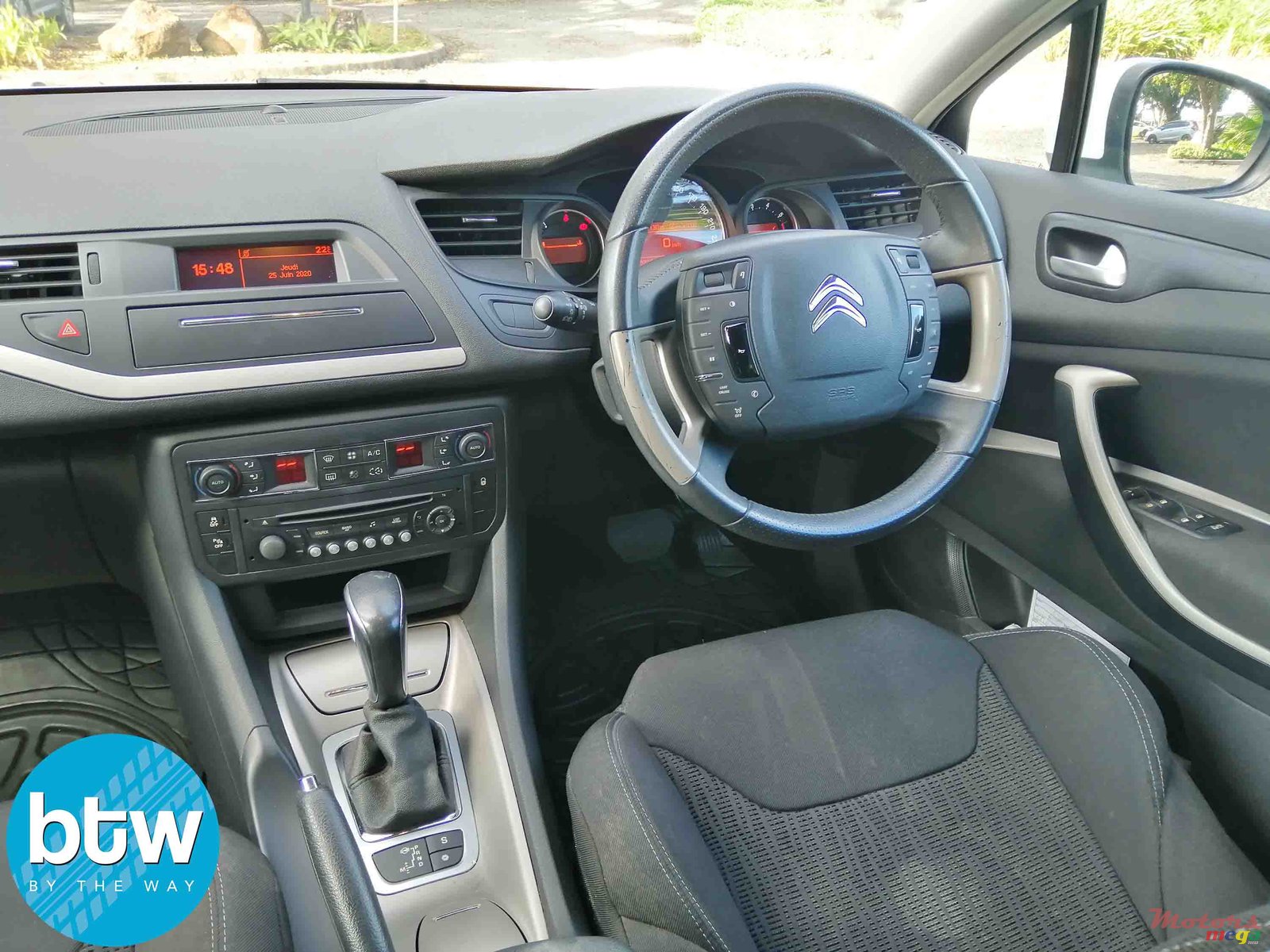 2014' Citroen C5 photo #6