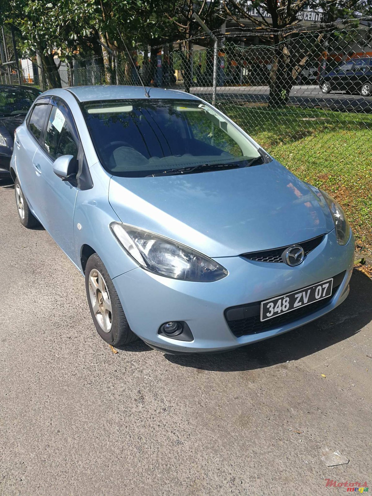 2007' Mazda Demio photo #1