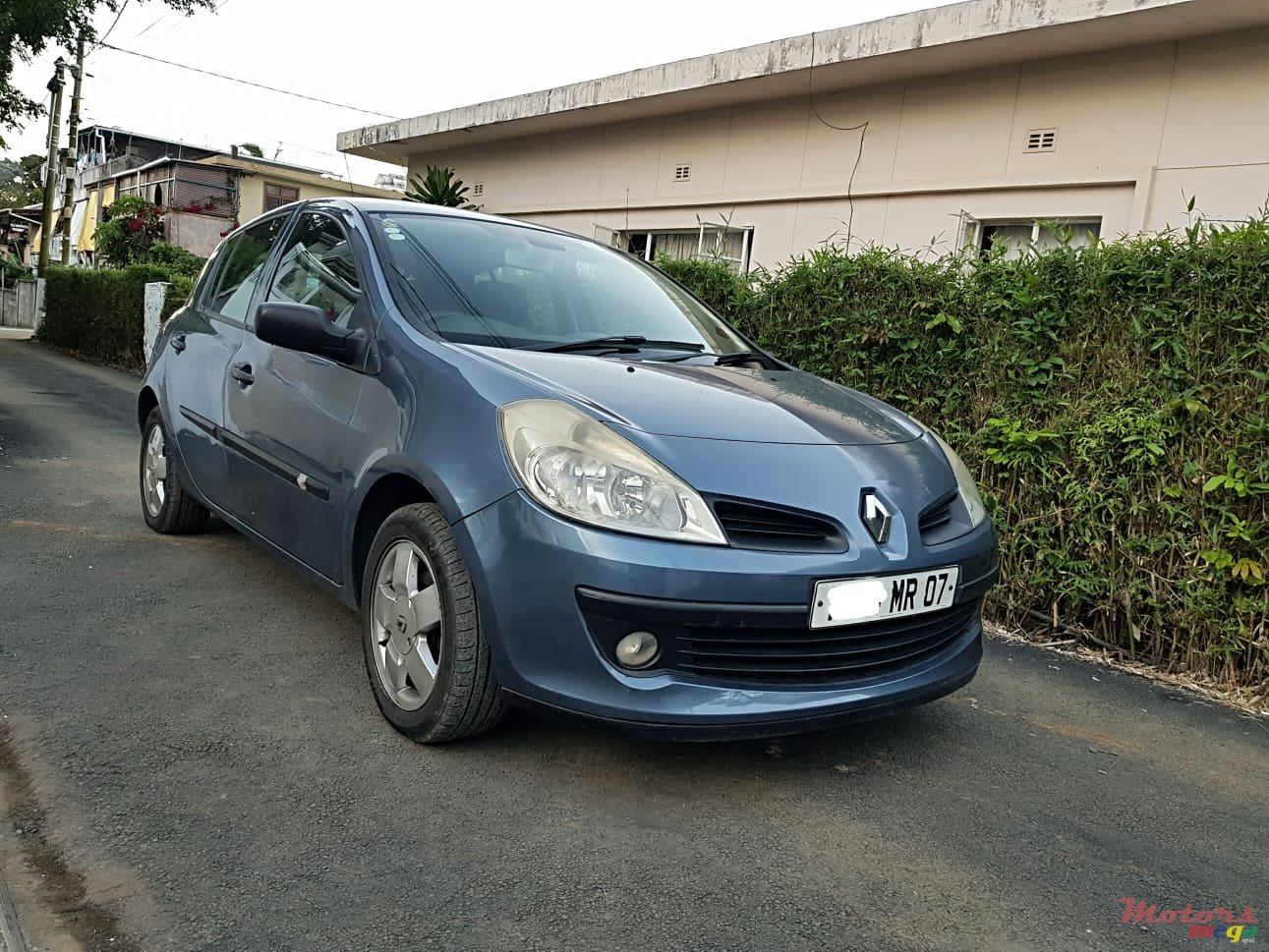 2007' Renault Clio photo #1
