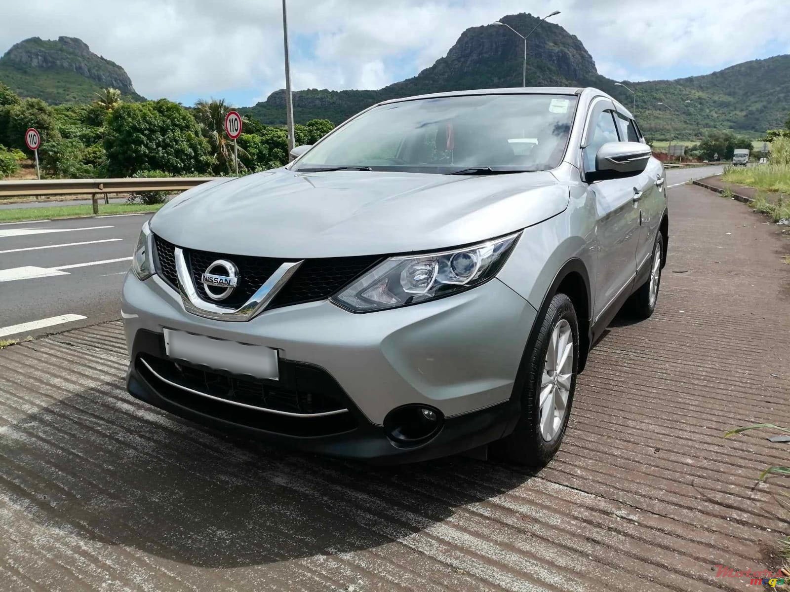 2017' Nissan Qashqai Acenta photo #2