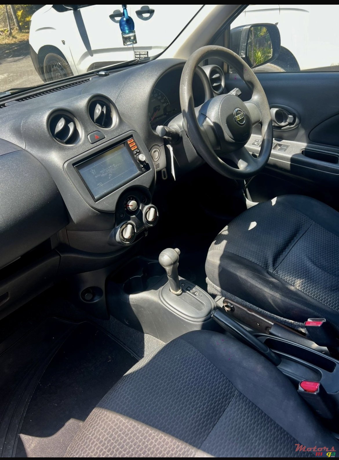 2013' Nissan March black photo #2