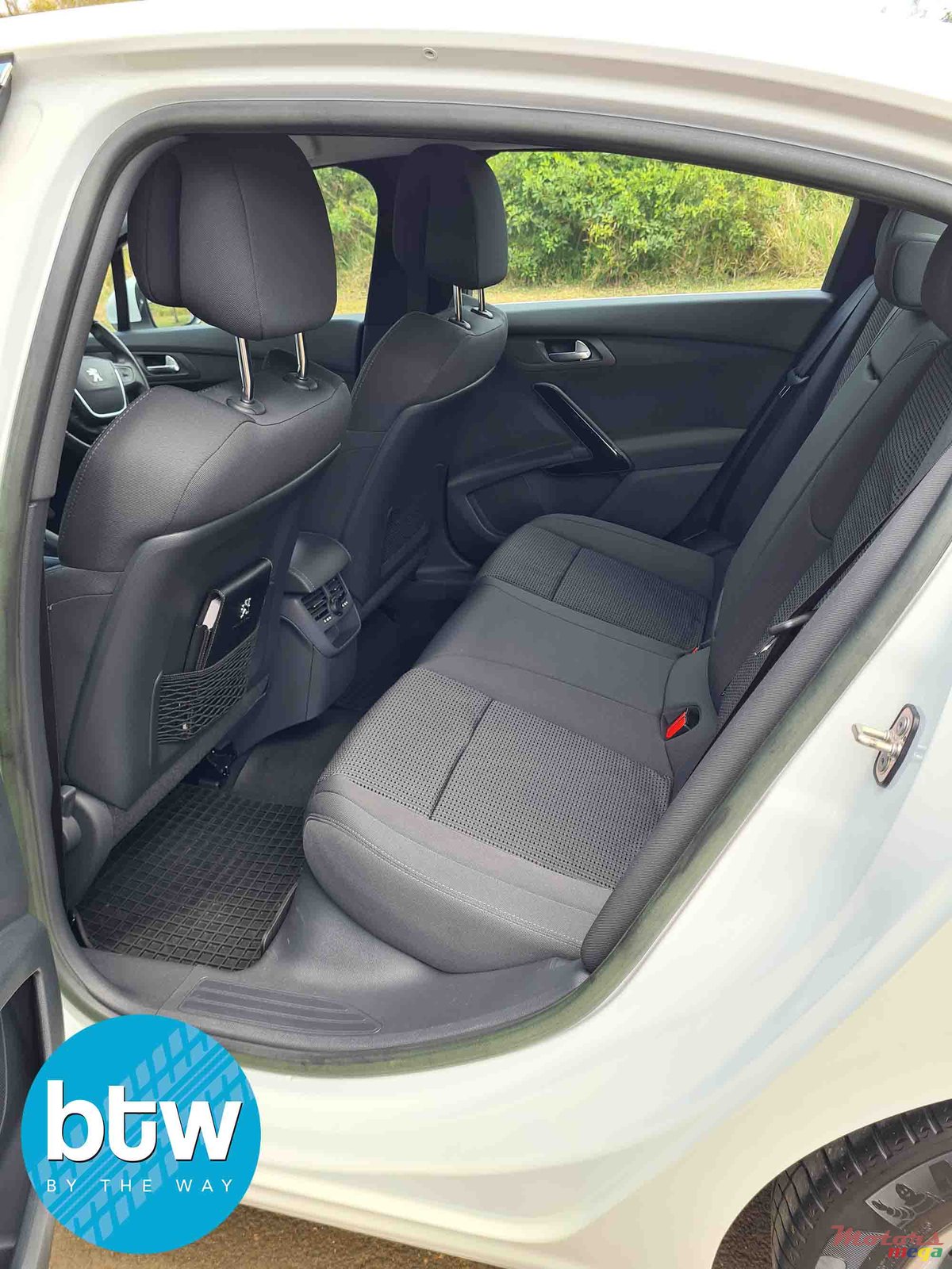 2015' Peugeot 508 photo #4