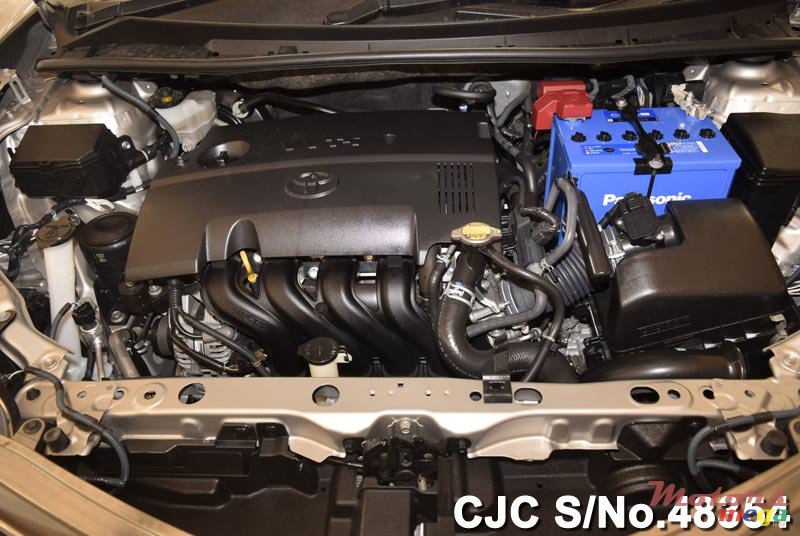 2013' Toyota Axio photo #13