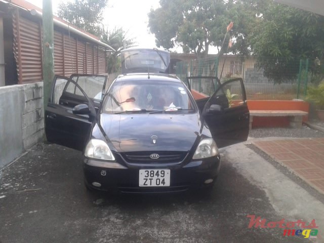 2004' Kia Rio photo #1