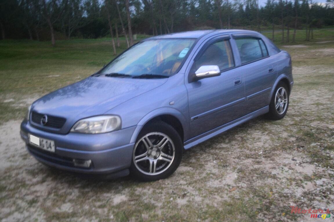 2004' Opel Astra G photo #3