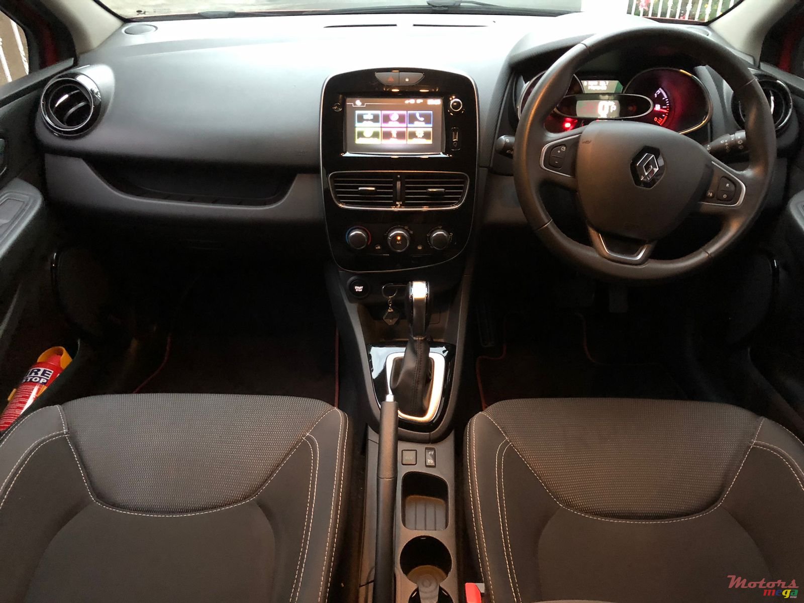 2017' Renault Clio 1.2 Automatic photo #7