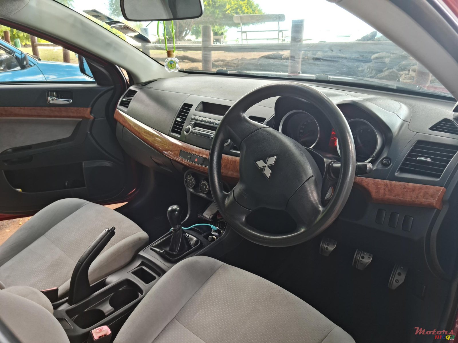 2008' Mitsubishi Lancer X photo #5