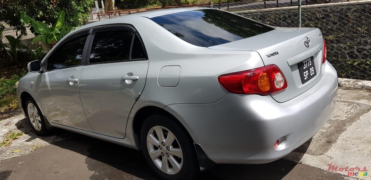 2009' Toyota Corolla GLI photo #2