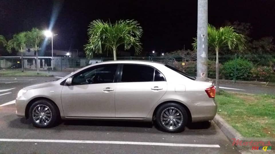 2006' Toyota Axio photo #1