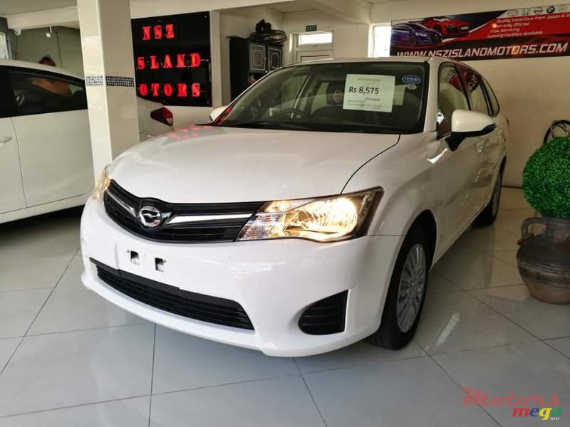 2015' Toyota Fielder photo #1