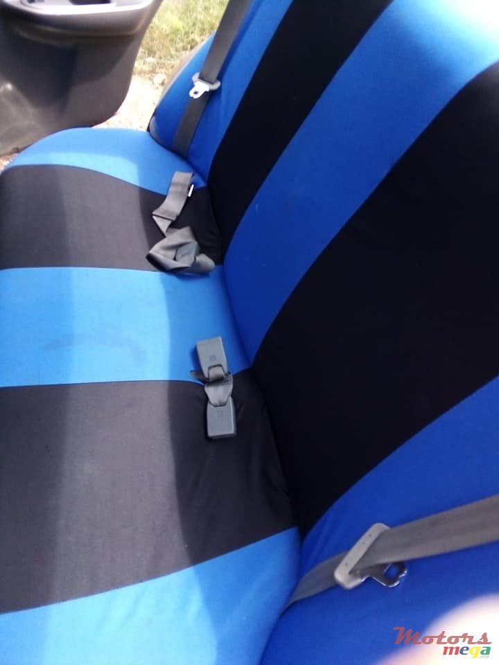 1999' Nissan Sunny B14 photo #3