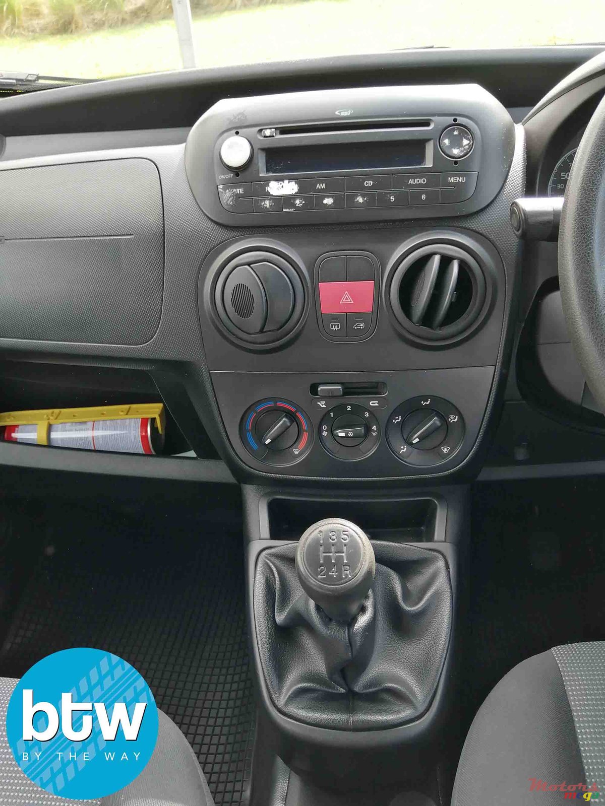 2012' Peugeot Bipper photo #6