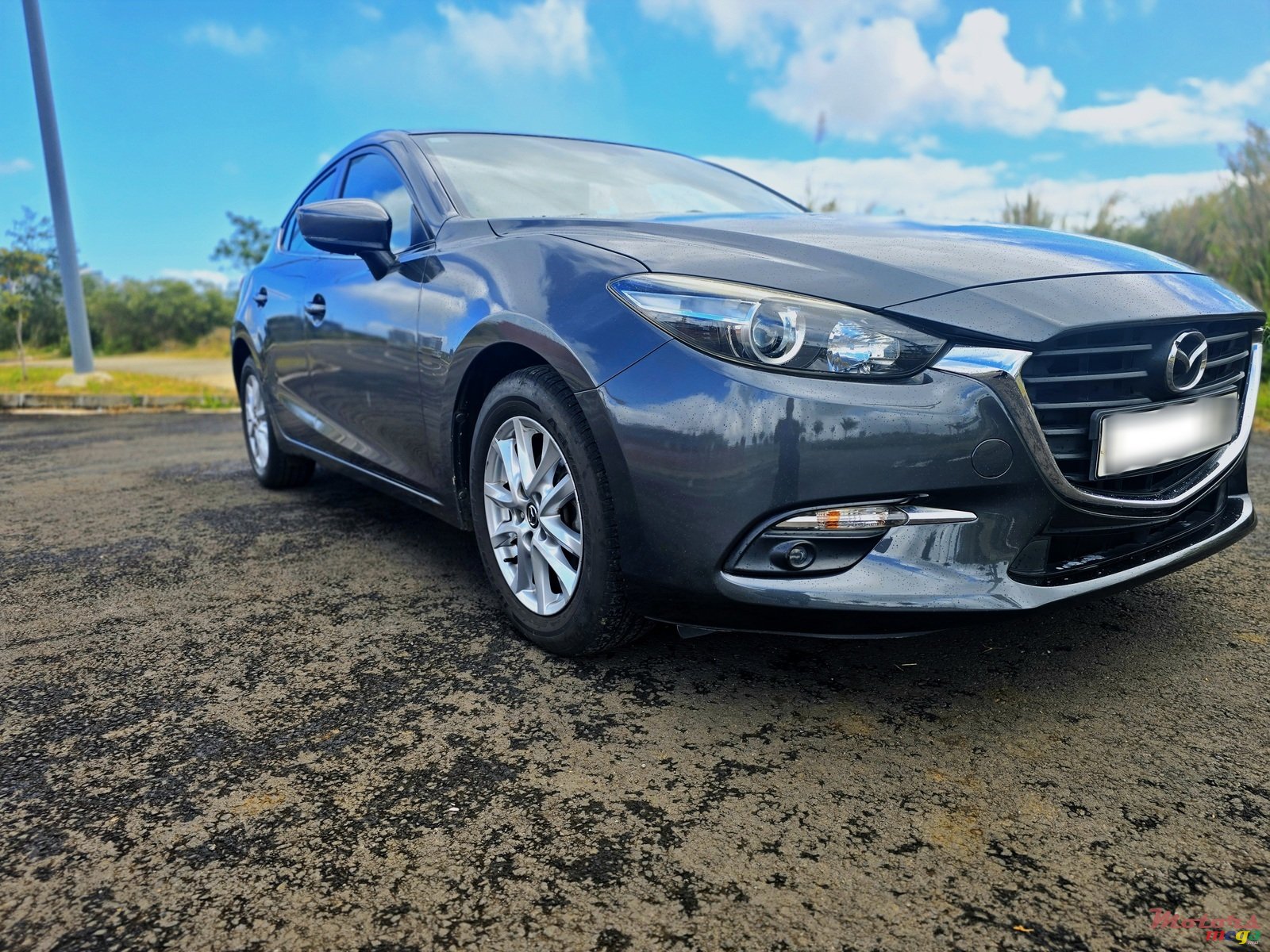 2017' Mazda photo #2