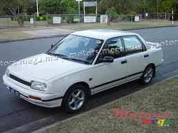 1991' Daihatsu Applause photo #1