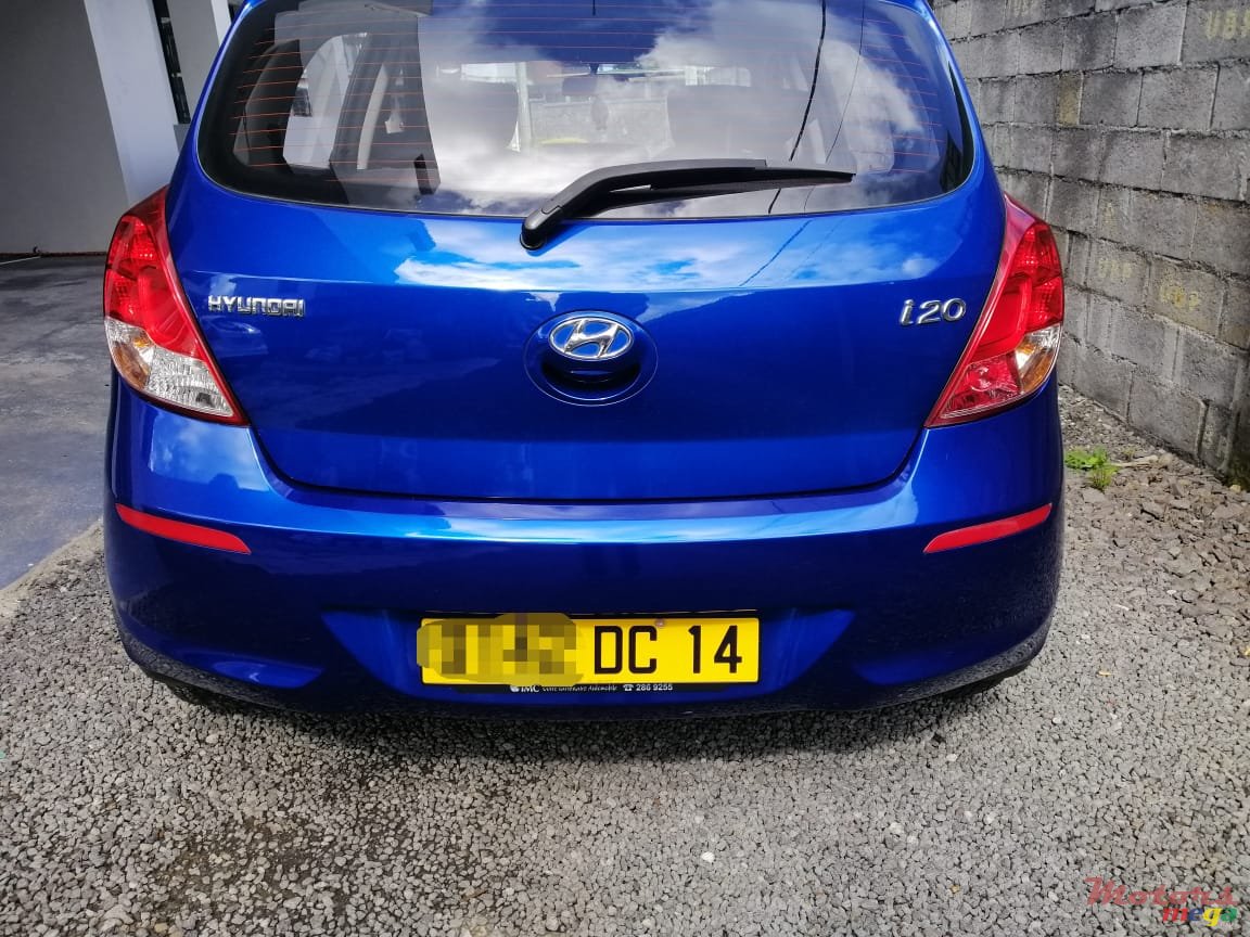 2014' Hyundai i20 photo #2