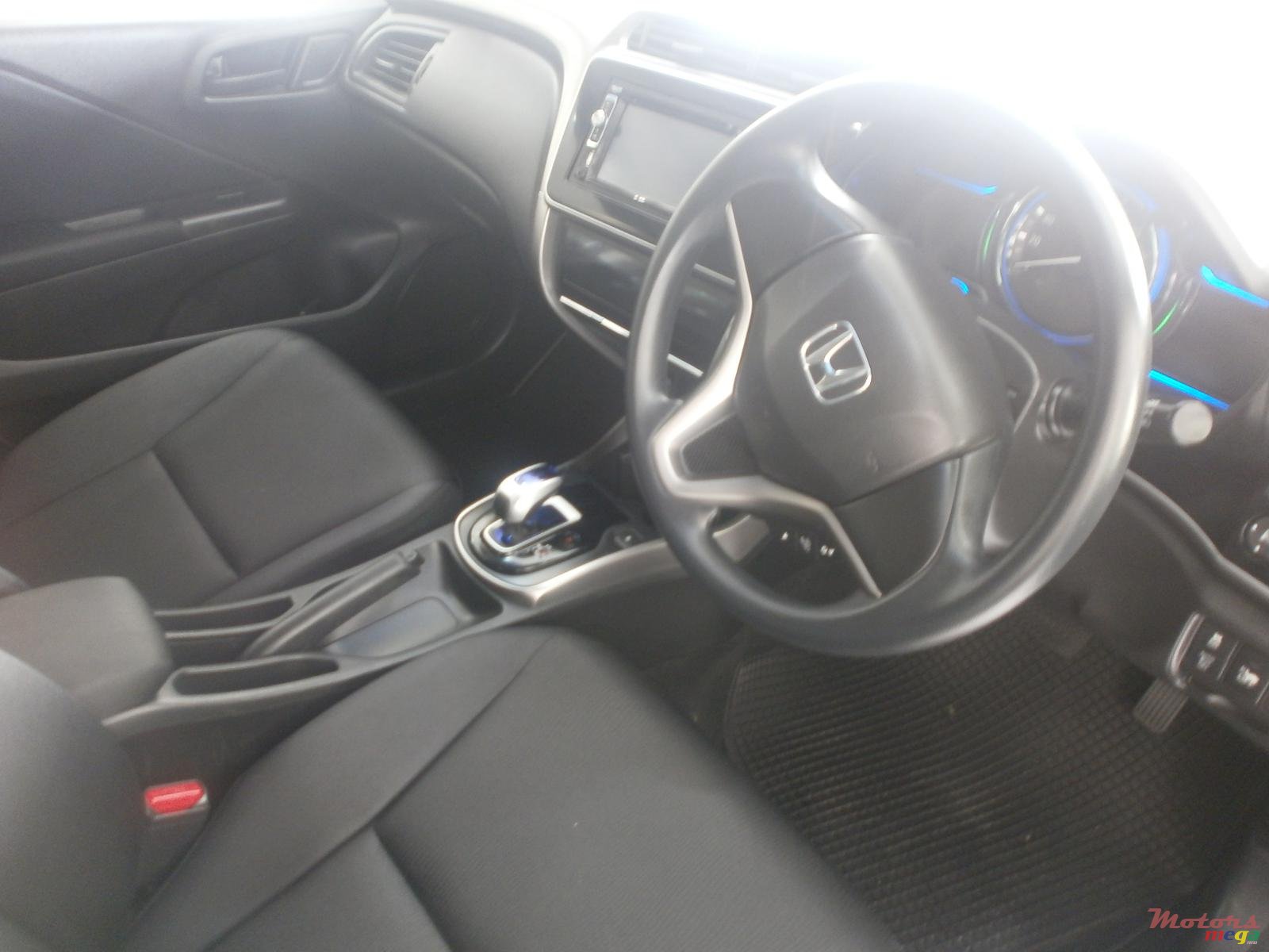 2016' Honda Fit grace photo #5
