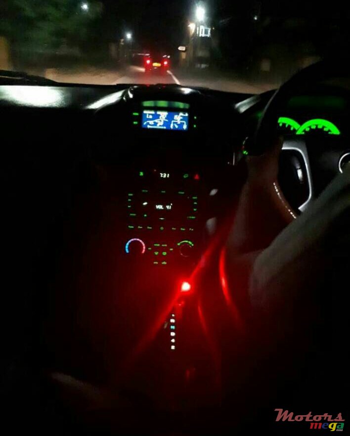 2008' Chevrolet photo #3