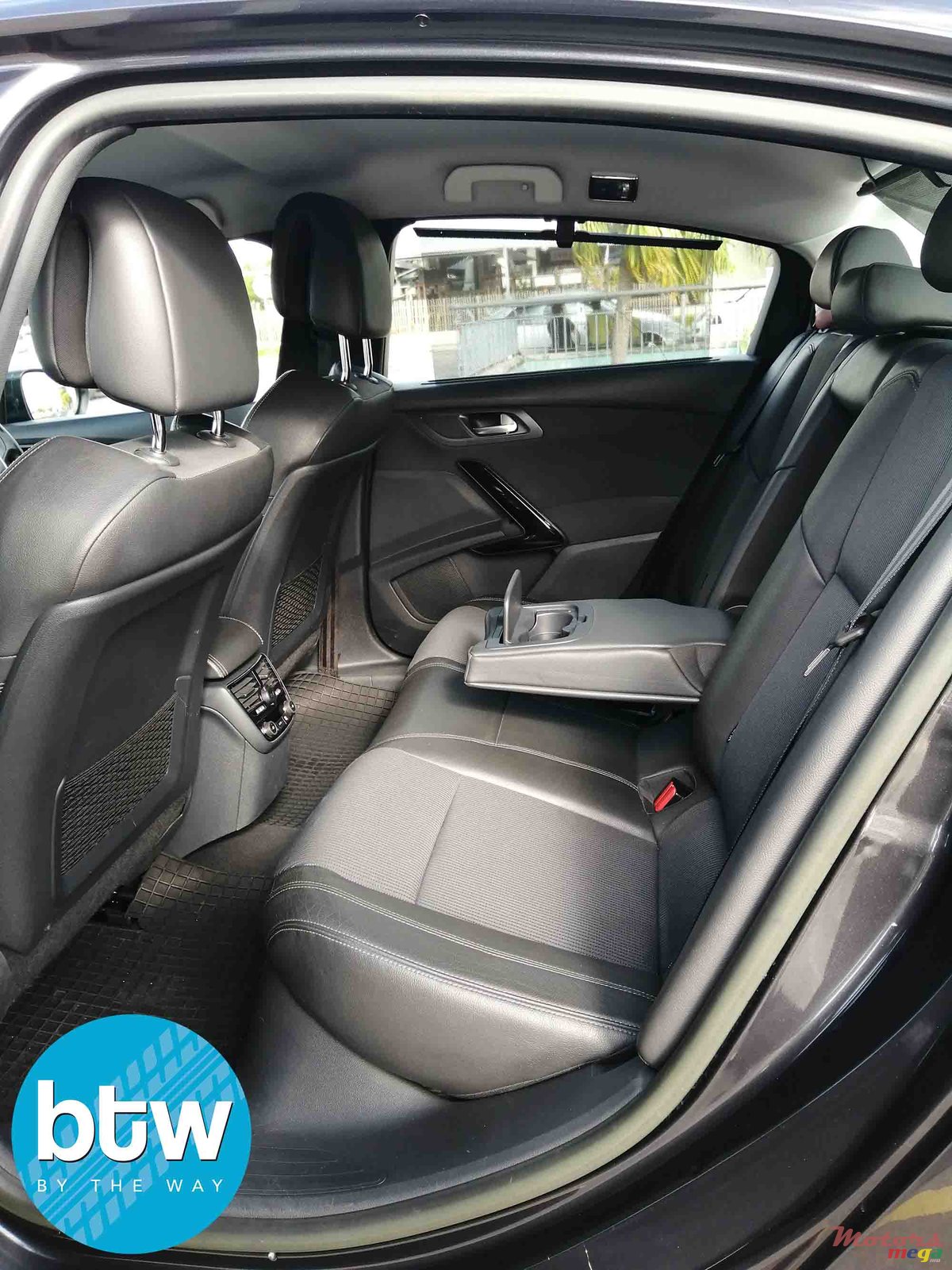 2013' Peugeot 508 Allure - Automatic photo #3