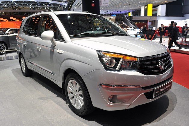 2013 SsangYong Rodius is No Longer the World's Ugliest Car... Maybe 
