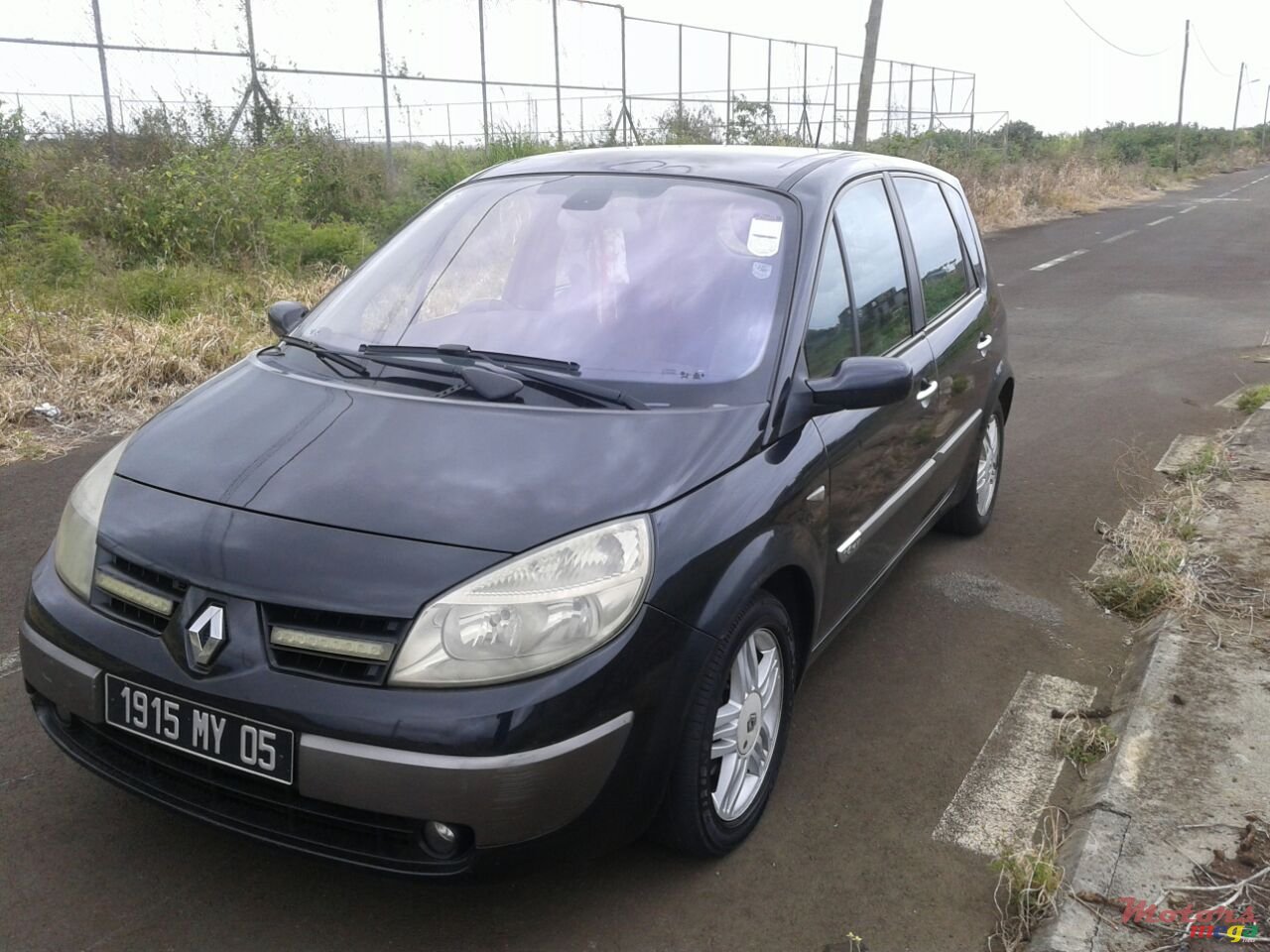 2005' Renault Scenic photo #1