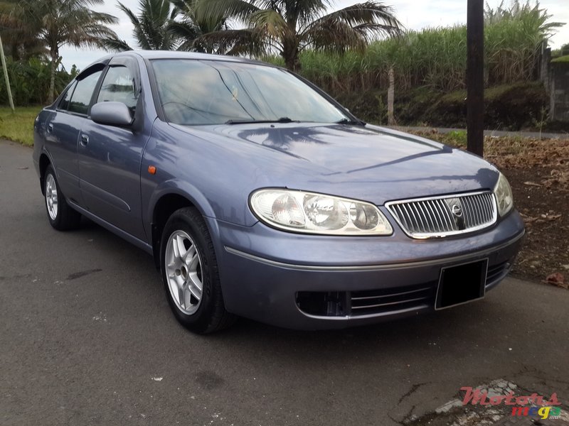 2003' Nissan Sunny photo #1