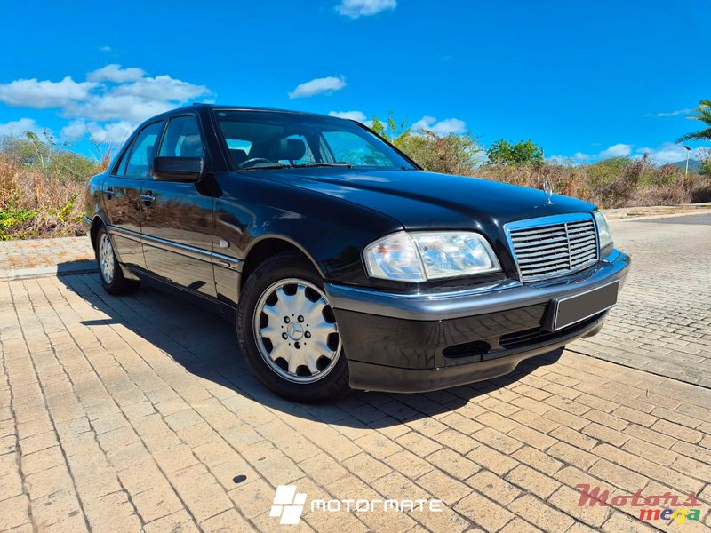 1999' Mercedes-Benz C 200 W202 photo #1