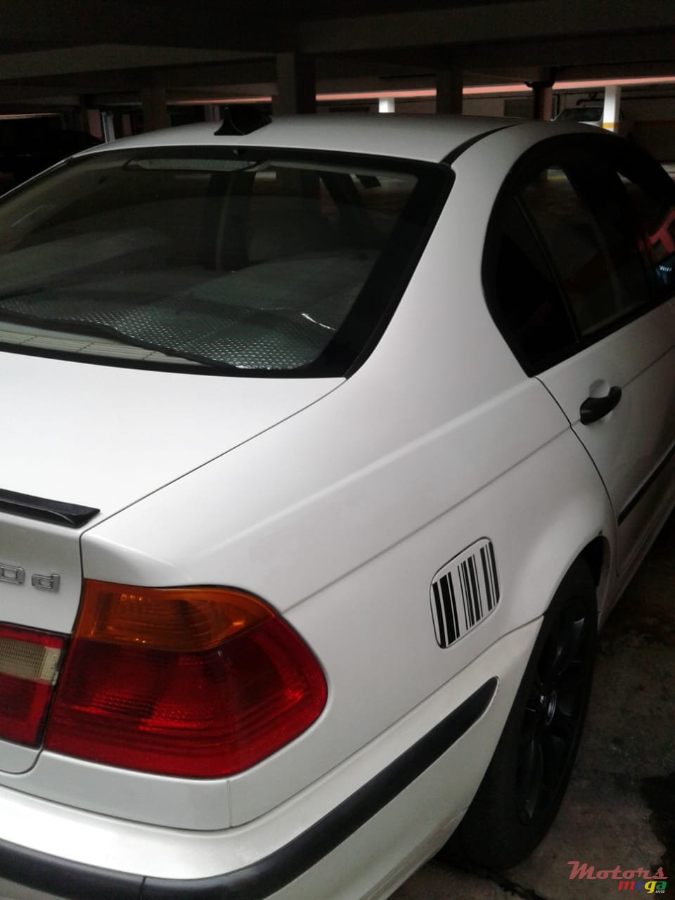 2000' BMW 320 photo #2
