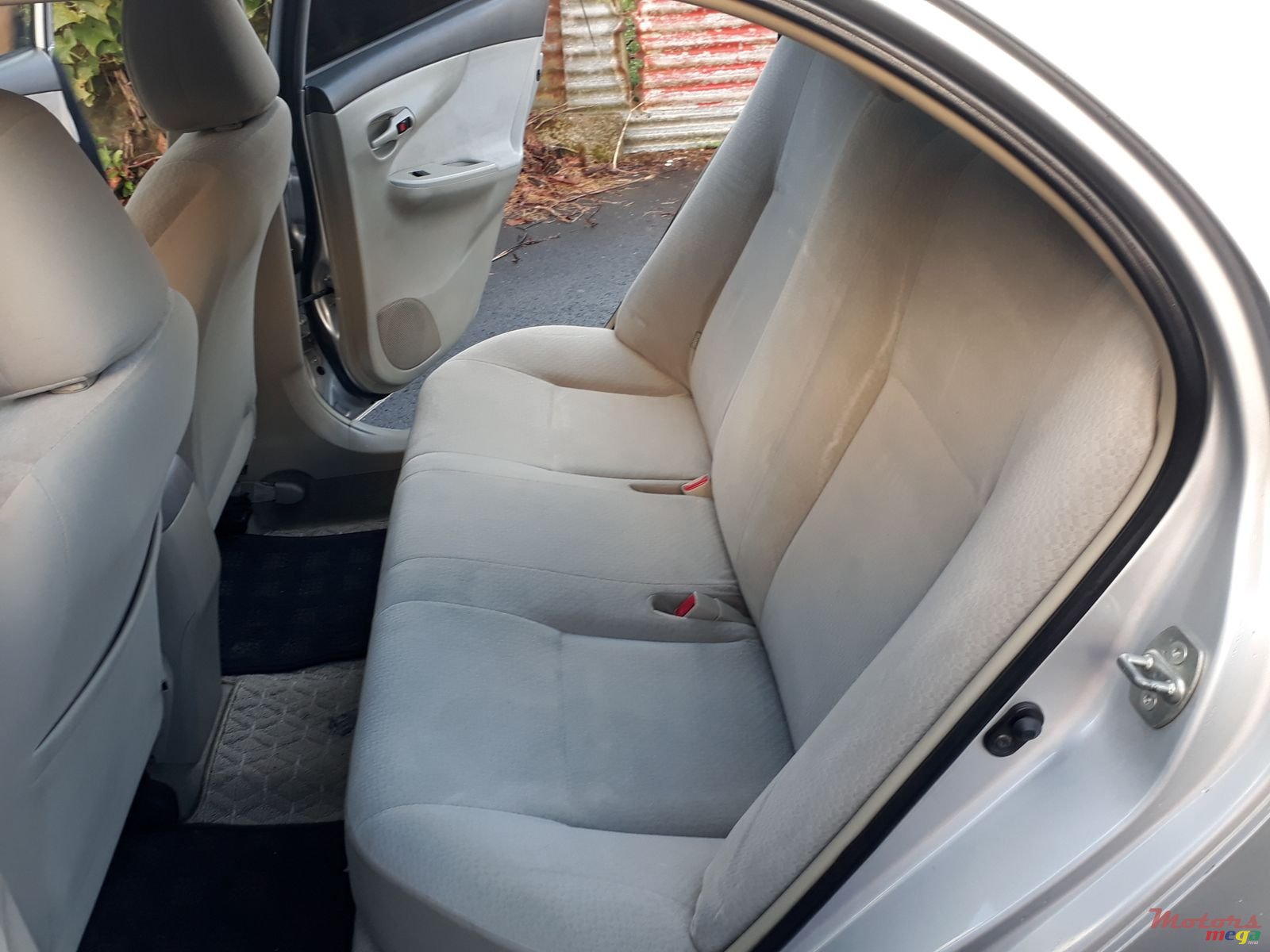 2010' Toyota Axio Private car photo #2