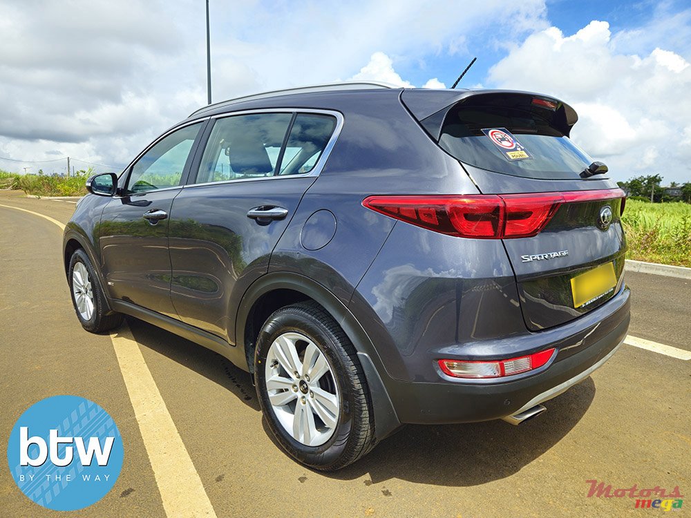 2018' Kia Sportage GT Line photo #3