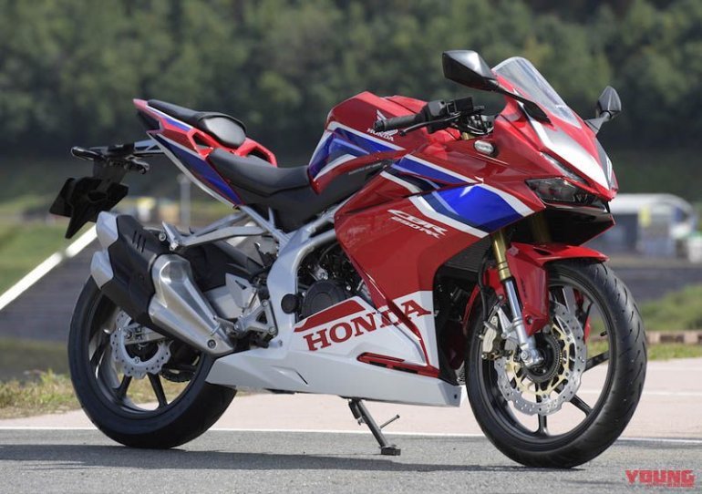 Honda CBR250RR with CBR1000RR-inspired 'Tricolor' coming to Japan