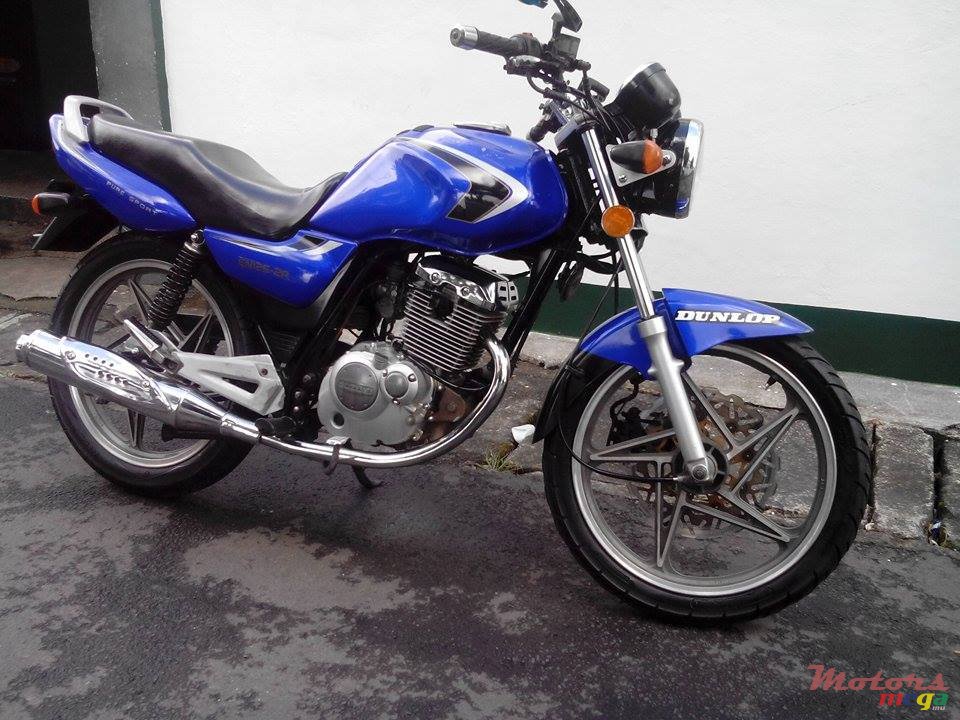 2010' Suzuki photo #1