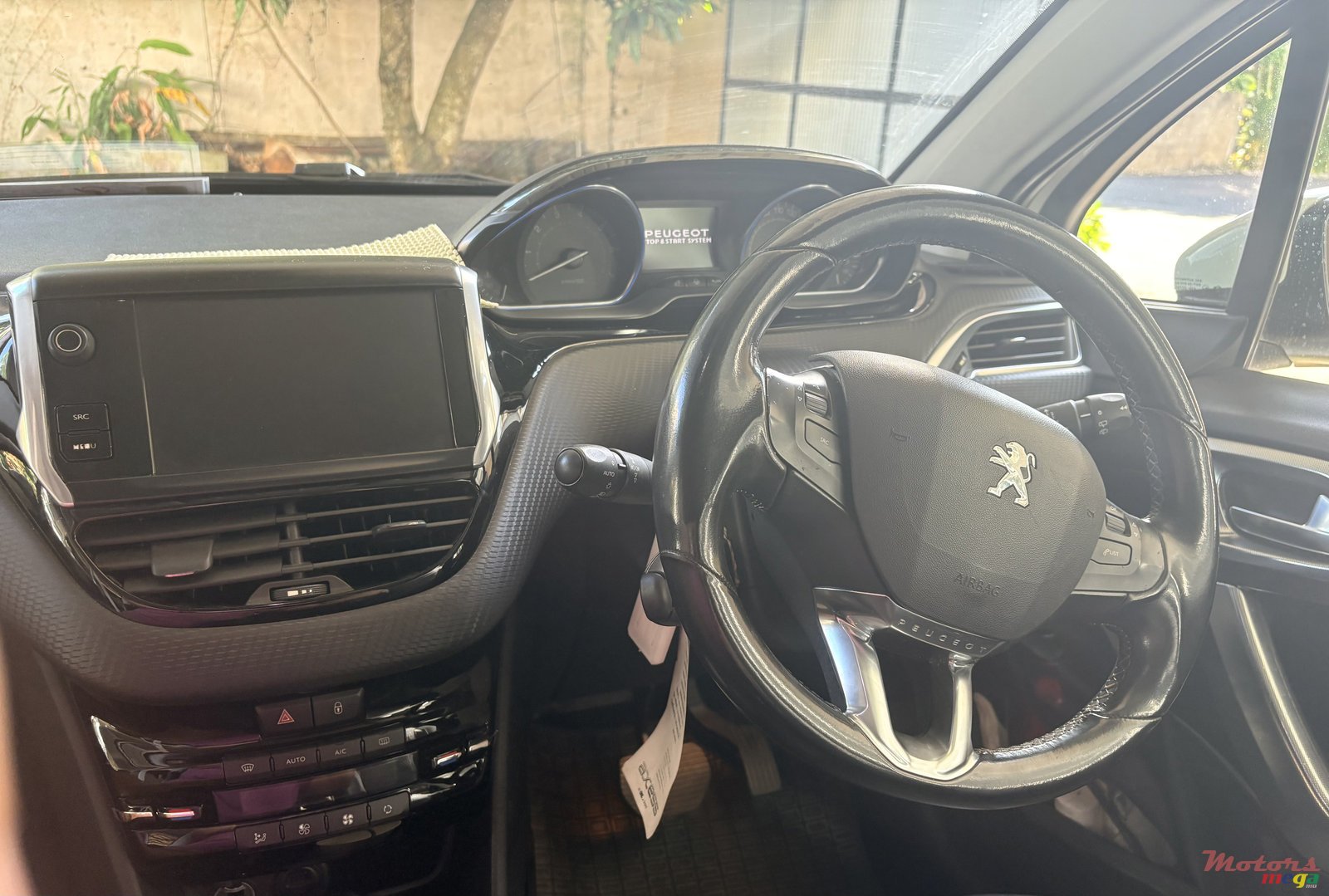 2018' Peugeot 2008 photo #5