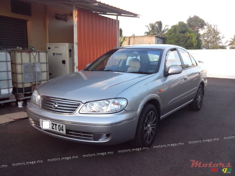 2004' Nissan Sunny N17 photo #1