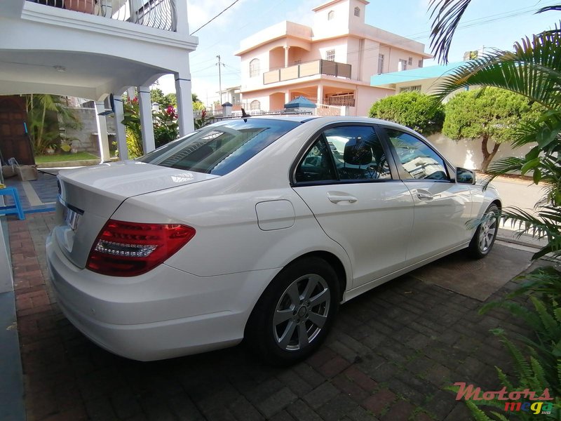 2014' Mercedes-Benz C-Class C 180 photo #6