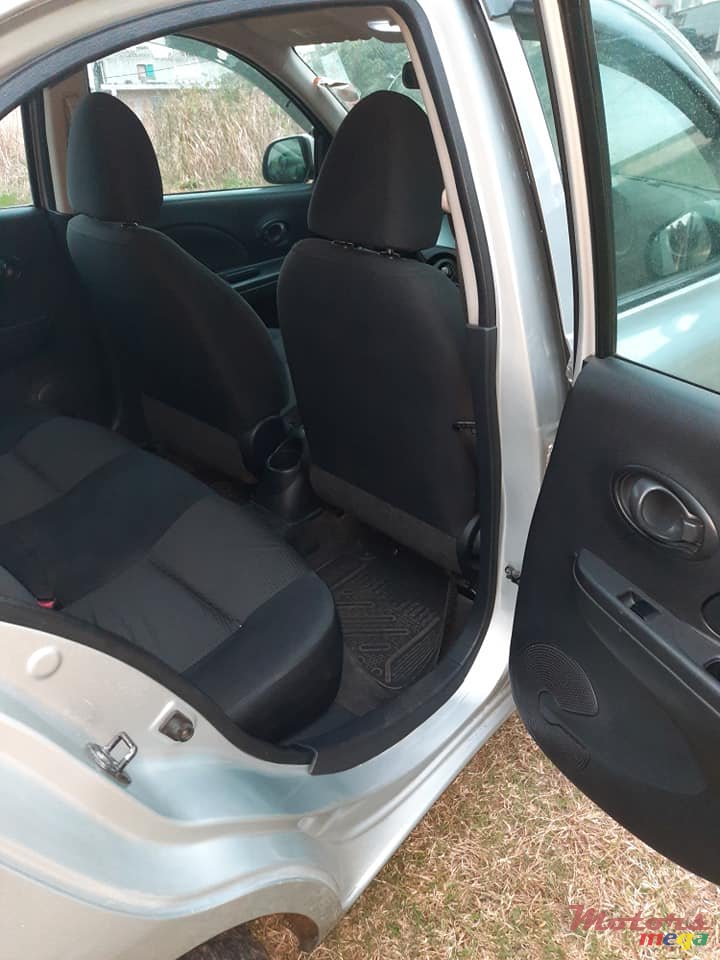 2011' Nissan March photo #5