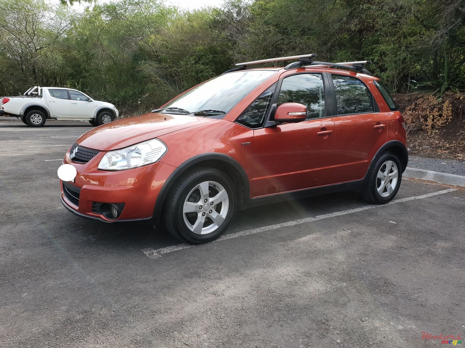 2011' Suzuki SX4 photo #1