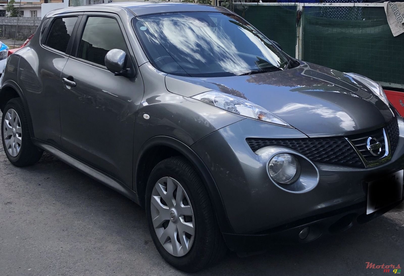 2012' Nissan Juke photo #1