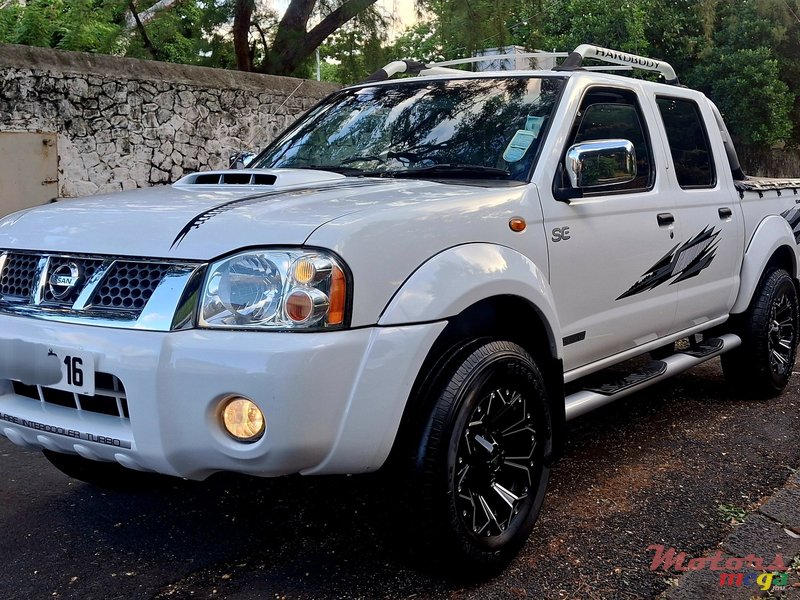 2016' Nissan 300 photo #1